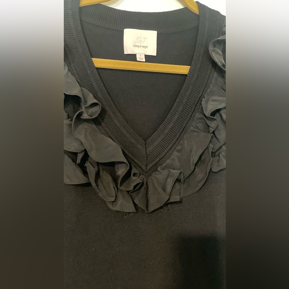 Chic Cinq a’ Sept Black V-Neck Sweater Size Small - Picture 2 of 7